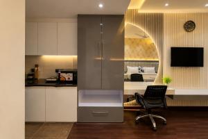 Couple-Friendly 1BHK, Near Doon Square, Dehradun
