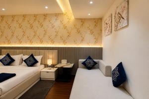 Couple-Friendly 1BHK, Near Doon Square, Dehradun