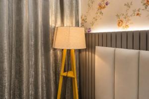 Couple-Friendly 1BHK, Near Doon Square, Dehradun