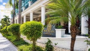 MAY PLAZA HOTEL