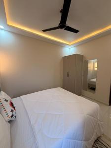 Poolfront Vintage Home 3 Bedrooms Nearby Beaches South Goa