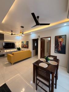 Poolfront Vintage Home 3 Bedrooms Nearby Beaches South Goa