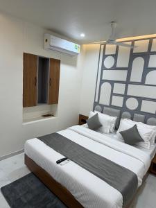 hotel the leora