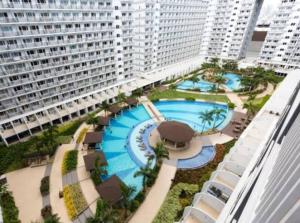 Dainty 1Br Condo Front of Mall of Asia