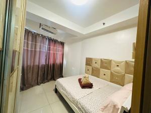 Dainty 1Br Condo Front of Mall of Asia