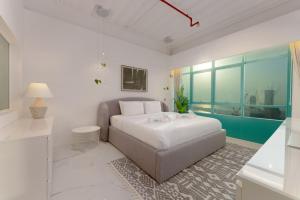 Stunning Open-Concept 3 Bedrooms