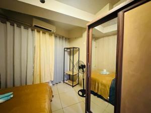 Simple 1-Bedroom Apartment with Shared Pool in Pasay