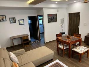 Casa Nest by StayMate Cozy 2BR in Pilerne Candolim