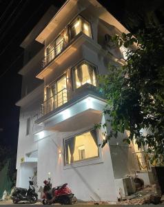 Modern 1BHK Just Minutes from Baga Beach, Goa