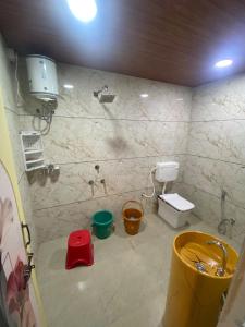 Tamboli Guest House