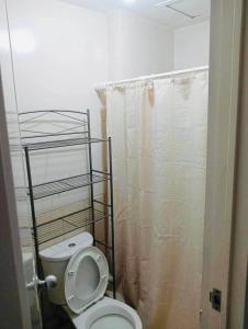 Tranquil Studio Retreat with Shared Pool in Davao City