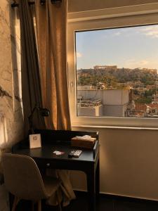 Athens Majesty Supreme Suite