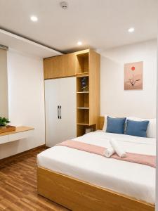 Levi Living - Ngu Hanh Son