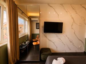Athenean Heaven Deluxe Suite
