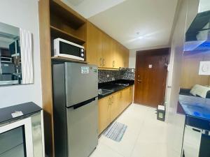 Ritzy 1Br Condo Facing Mall Of Asia at Shell residences