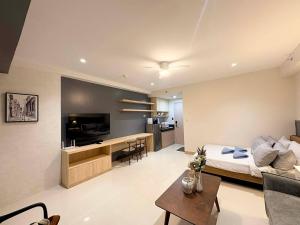 Stylish Condo with Balcony behind SM City Iloilo