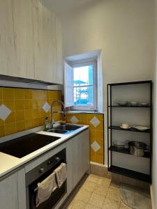Sunny Boutique Apartment with View