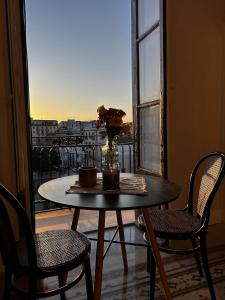 Sunny Boutique Apartment with View