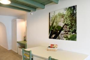Giourgas Provatas Boat House Milos Island