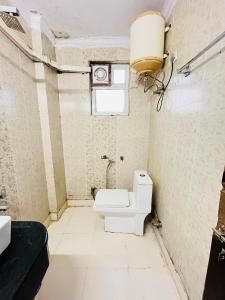 Hotel Aura Studio -Saket metro Station