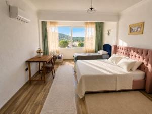 Villa with private pool and unique sea view in Çeşme
