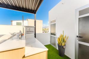 Coast Suites