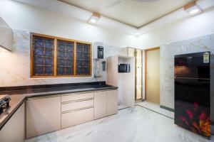 Saranvi Home Stay