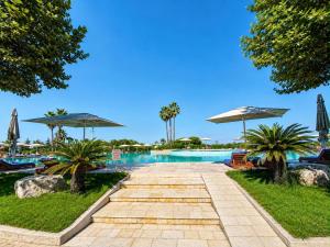 Modern Beachfront Apartment Dardania Resort Tale