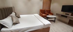 Hotel bharti international