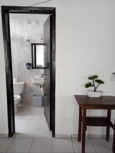 2 recamaras con mini split, baño, Wifi F, Estacionamiento, Inependiente, Zona
