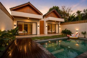 CASA AEZOE VILLA SEMINYAK BY Management Villa Pulau