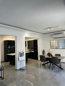 Araucaria luxury villa