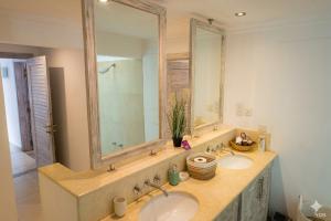 Oasis villa grand baie