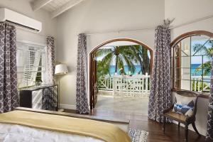 Relaxing Beachfront Home - La Paloma 4 bed