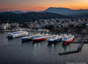 Meintis Apartments Rafina