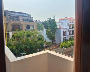 Heritage Loft Suite in Posh of Varanasi with Kitchen facility