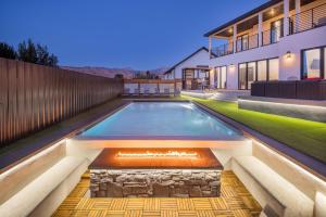 Moab Desert Oasis Pool Spa Red Rock Views