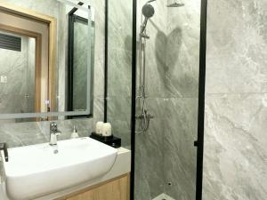 TH Hotel
