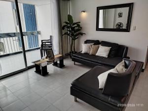 Apartamento Edificio Iroka 4C en el Rodadero Frente al Mar con Balcón y Vista 3 Habitaciones