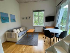 STO724-Djurhamn-Fjaellsviksvaegen-16