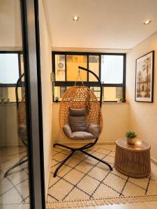 Elegant 2BR Appartment - Pool - Menara Garden
