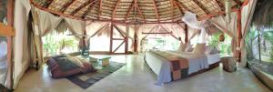 Jungle Hut near Beach - Nature Lovers