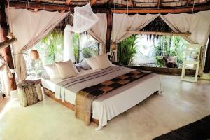 Jungle Hut near Beach - Nature Lovers