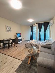 Niora Studios 1