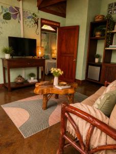 Casa Maya Lodge