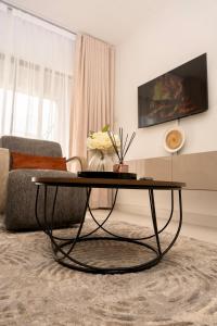 Myra Suites Sarona