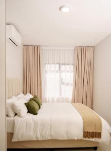 Myra Suites Sarona