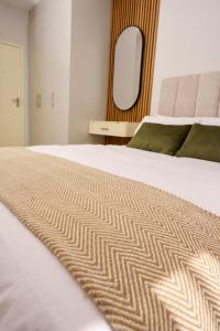 Myra Suites Sarona