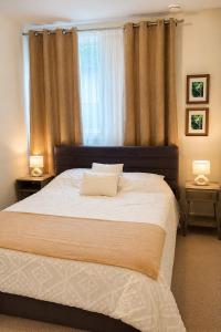Eagle Mountain 2 Bedroom luxury Private Suite