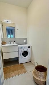 Rovelli 61 apartment 3 Como